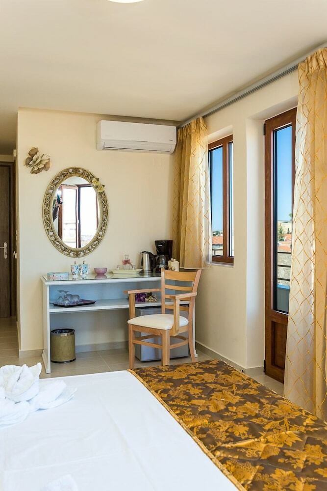 Polyxenia Boutique Hotel