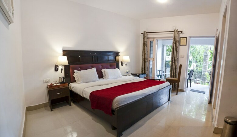 Hotel Swiss Cottage And Spa By Salvus