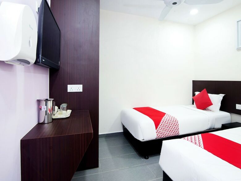 Oyo 442 Marvelton Hotel