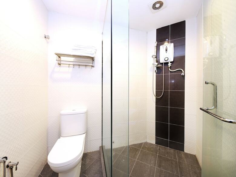 Oyo 442 Marvelton Hotel