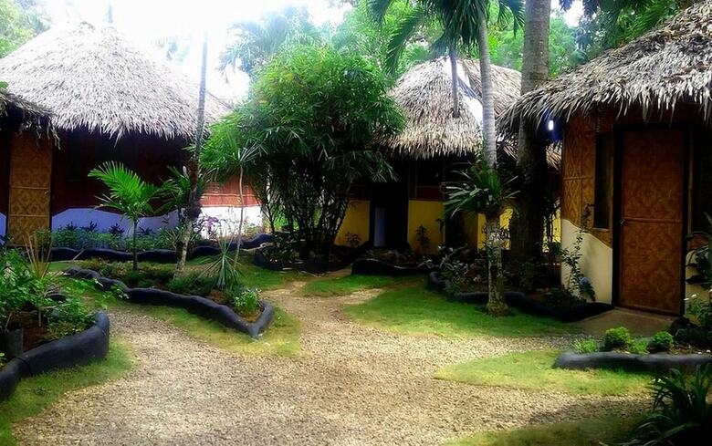 Hostal Lennon's Place Backpacker Hostel