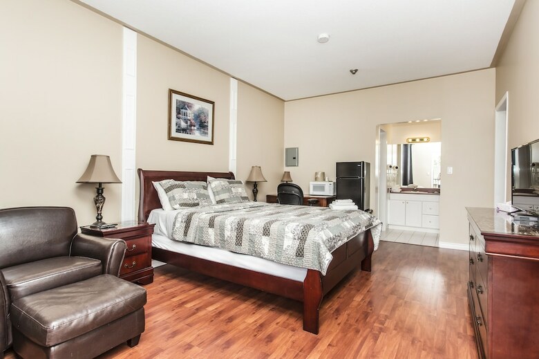 Motel Grewals Inn And Suites By Elevate Rooms