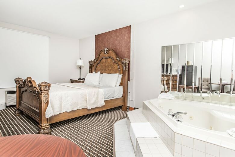 Motel Grewals Inn And Suites By Elevate Rooms