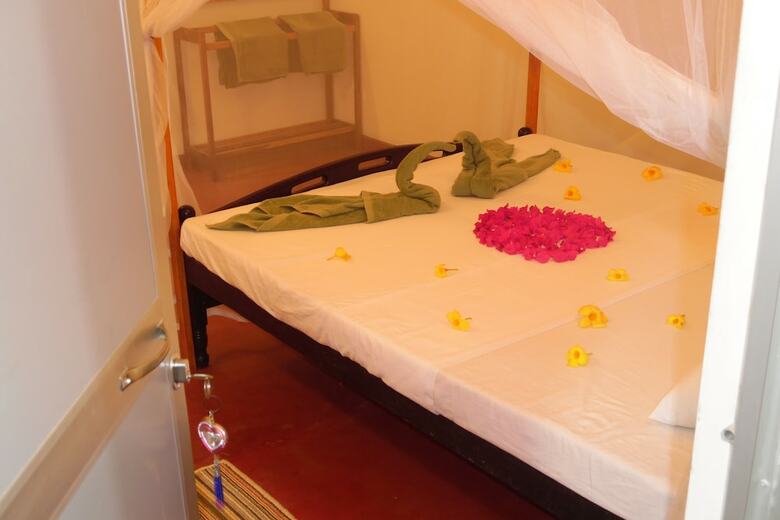 Hotel Sea Breeze Inn