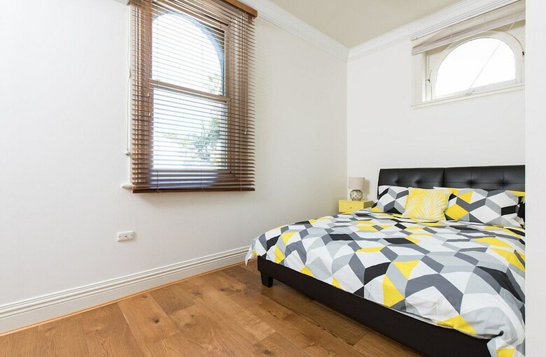 Apartamentos Dh538 Refurbished Art Deco Gem