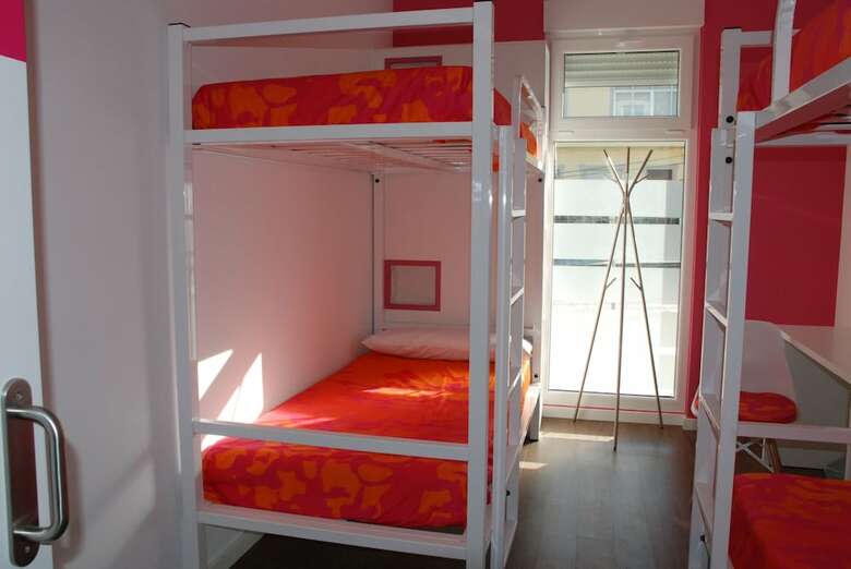 Hostal Albergue Xabarin