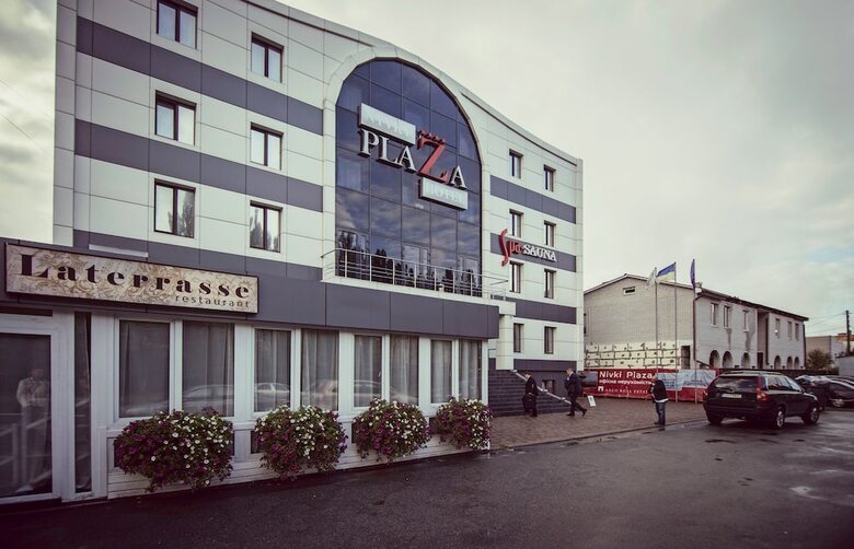 Nyvky Plaza Hotel