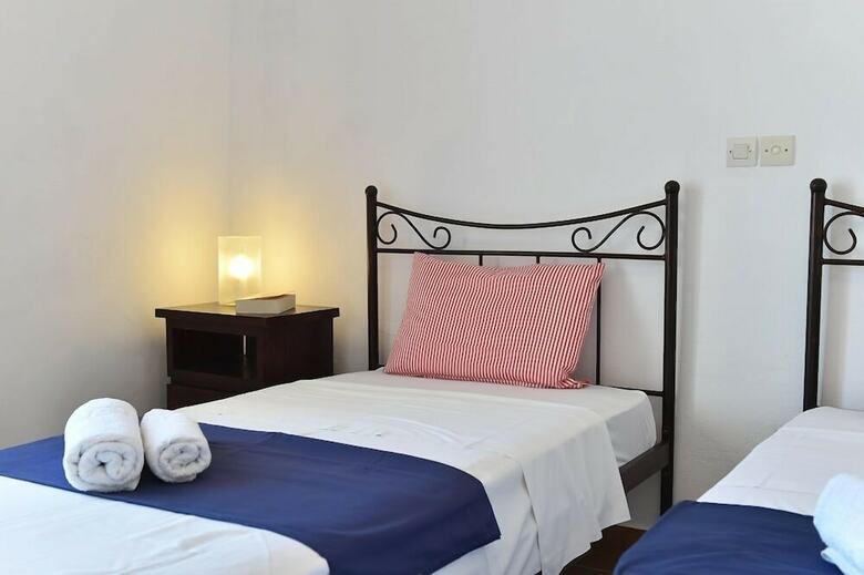 Hotel Cavos