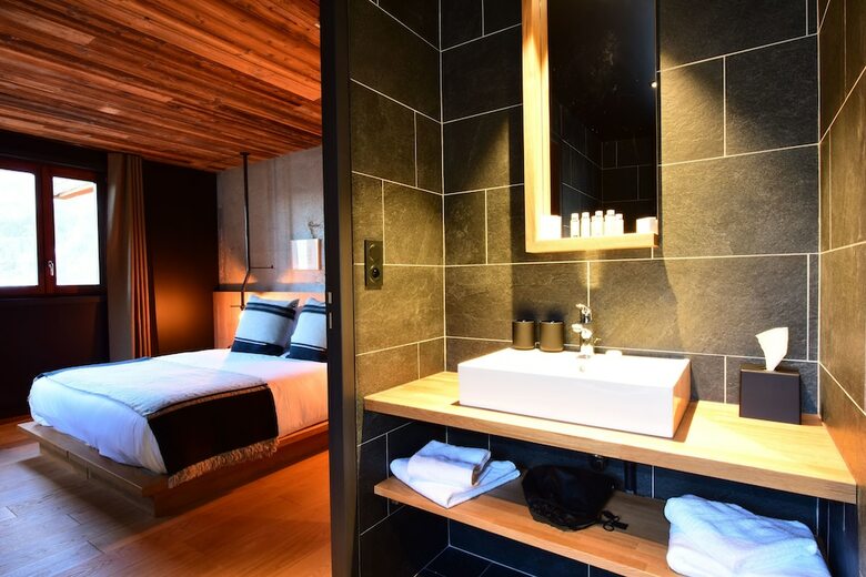 Hotel H�tel Le Mon�tier