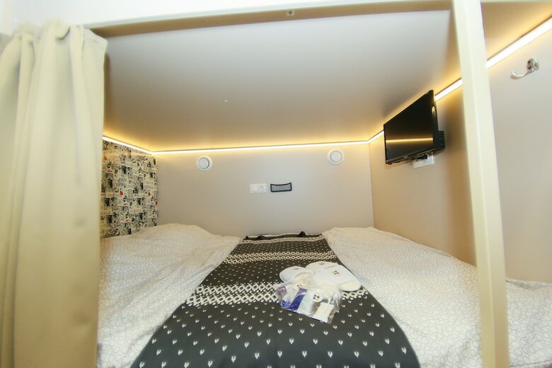 Hostal Kupe Capsule Hotel & Hostel