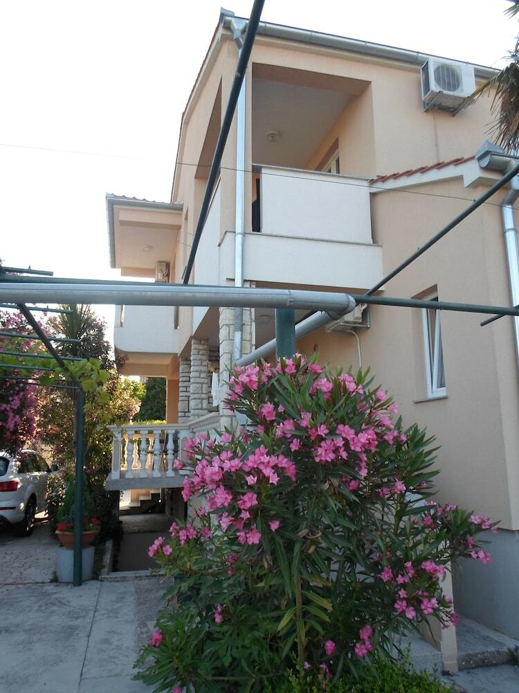 Apartmani Golic