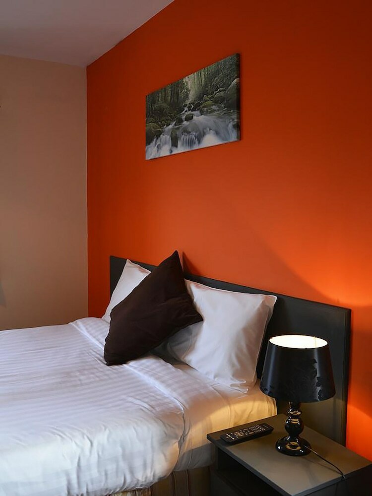 Hotel Killarney Peaks