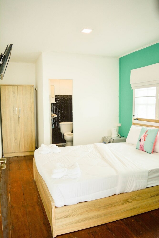 Hotel Karoon23