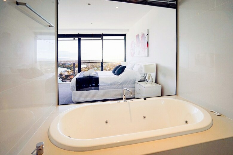 Apartamentos Circle On Cavill Apts - Holiday Paradise