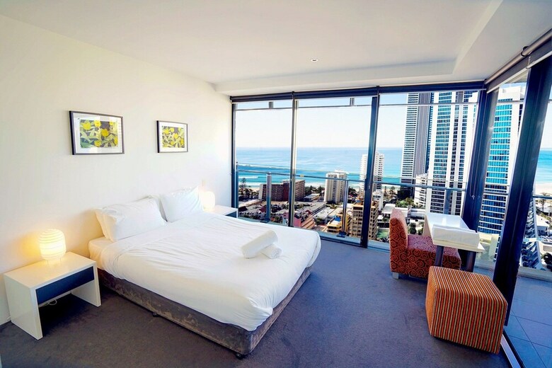 Apartamentos Circle On Cavill Apts - Holiday Paradise