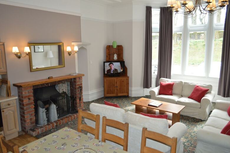 Hargate Hall - Sandringham