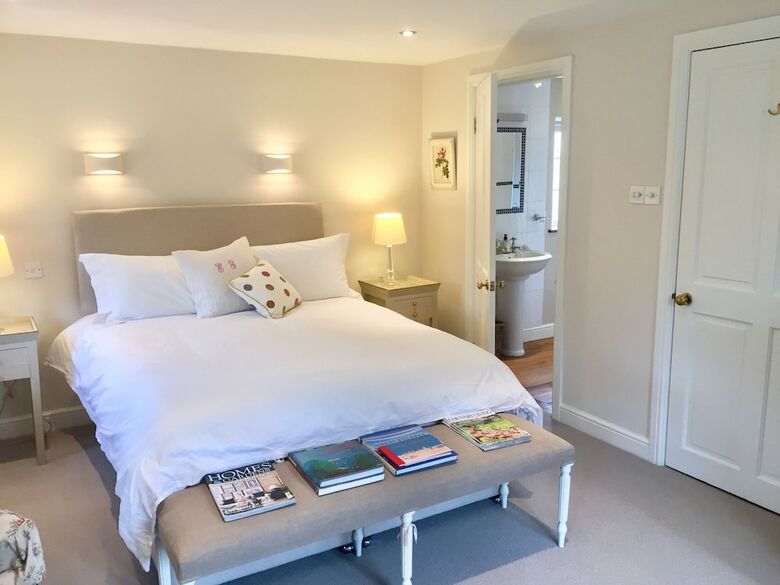 Bed & Breakfast Brook Farm Cottage