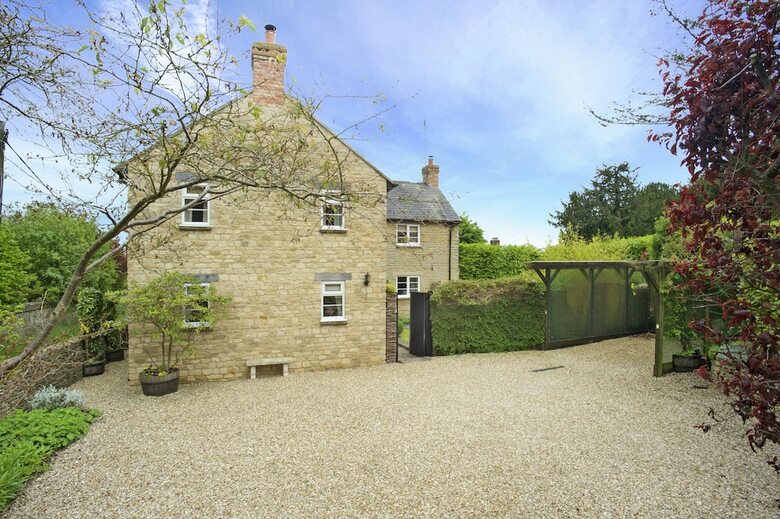 Bed & Breakfast Brook Farm Cottage