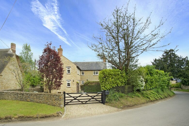 Bed & Breakfast Brook Farm Cottage
