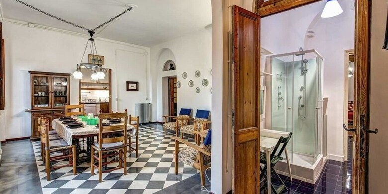 Campo De Fiori 3 Bedroom Apartment
