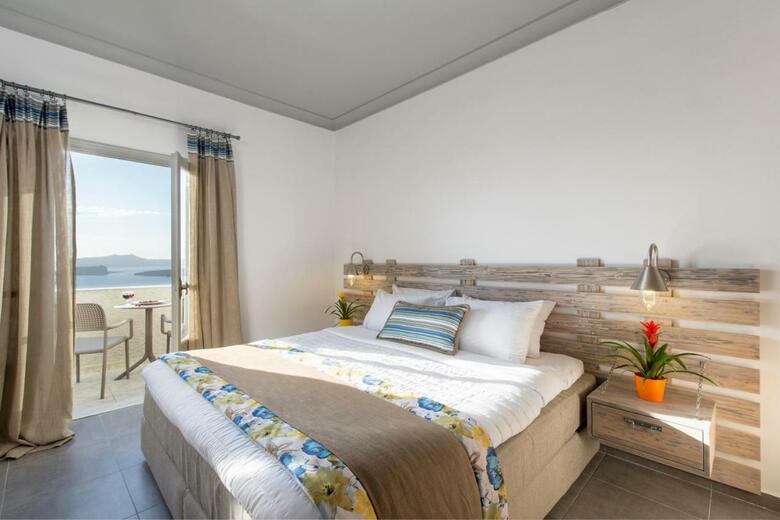 Hotel Caldera's Dolphin Suites
