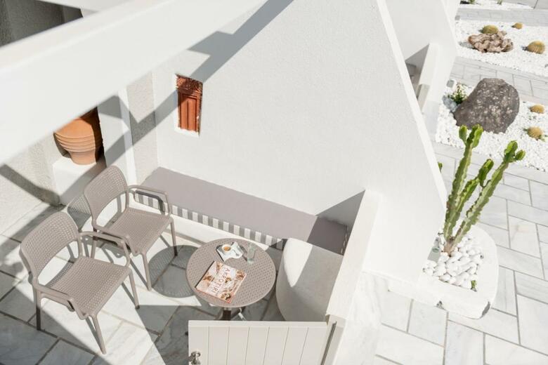 Hotel Caldera's Dolphin Suites