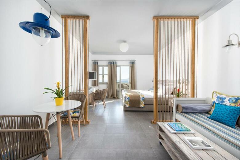 Hotel Caldera's Dolphin Suites