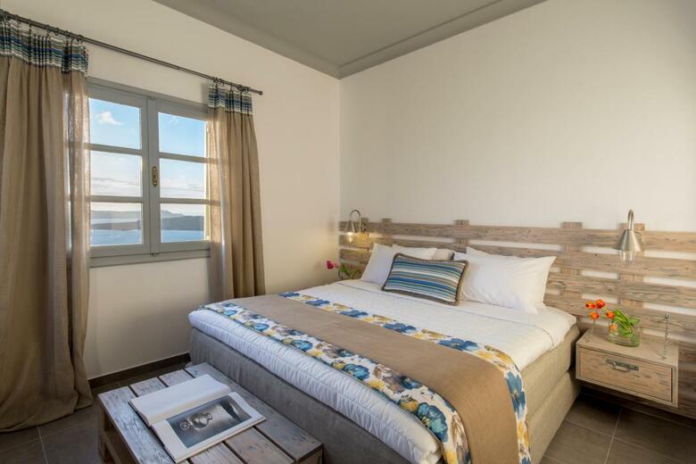 Hotel Caldera's Dolphin Suites