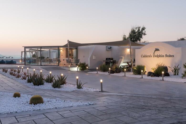 Hotel Caldera's Dolphin Suites