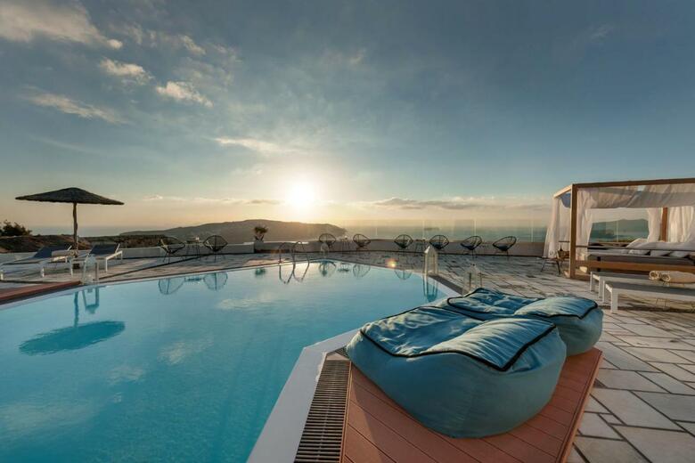 Hotel Caldera's Dolphin Suites