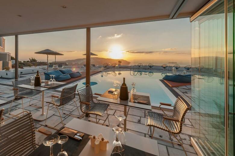 Hotel Caldera's Dolphin Suites