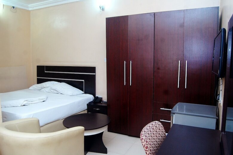 Oasis Green Garden Hotel