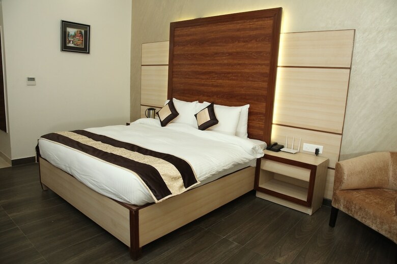 Green Palms Hotel