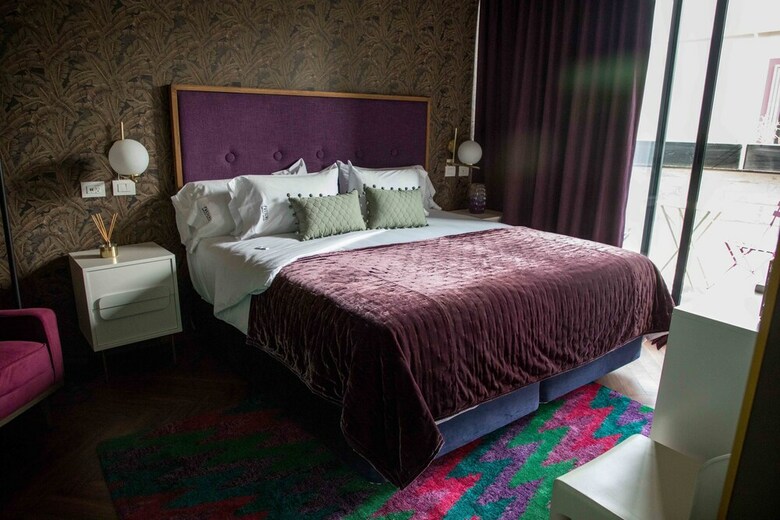 Bed & Breakfast Pug Seal Anatole France