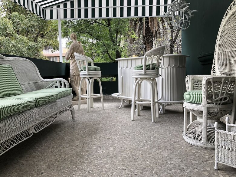 Bed & Breakfast Pug Seal Anatole France