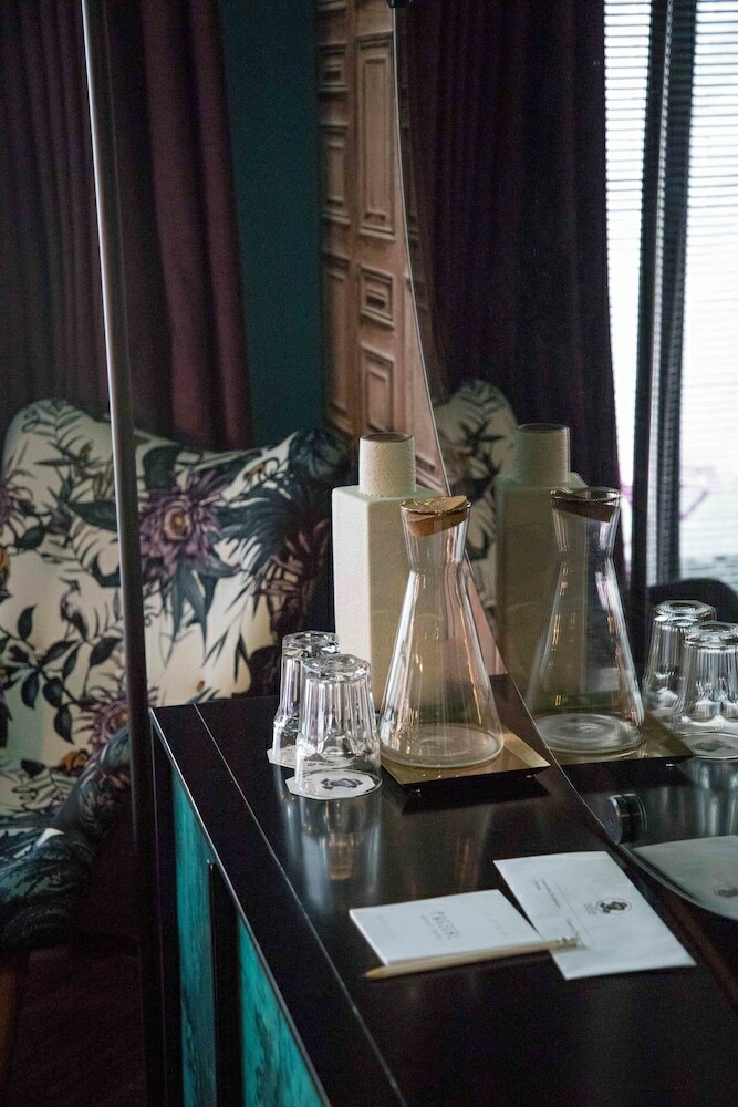 Bed & Breakfast Pug Seal Anatole France