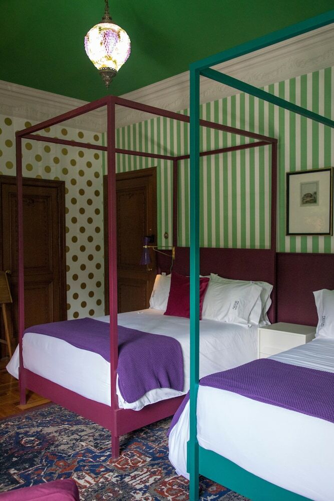 Bed & Breakfast Pug Seal Anatole France