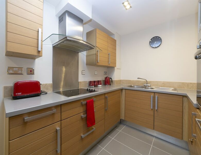 Royal Crossharbour Apartment