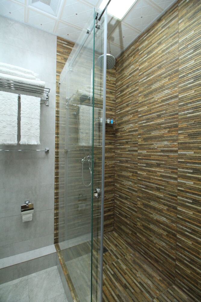 Safir Hotel