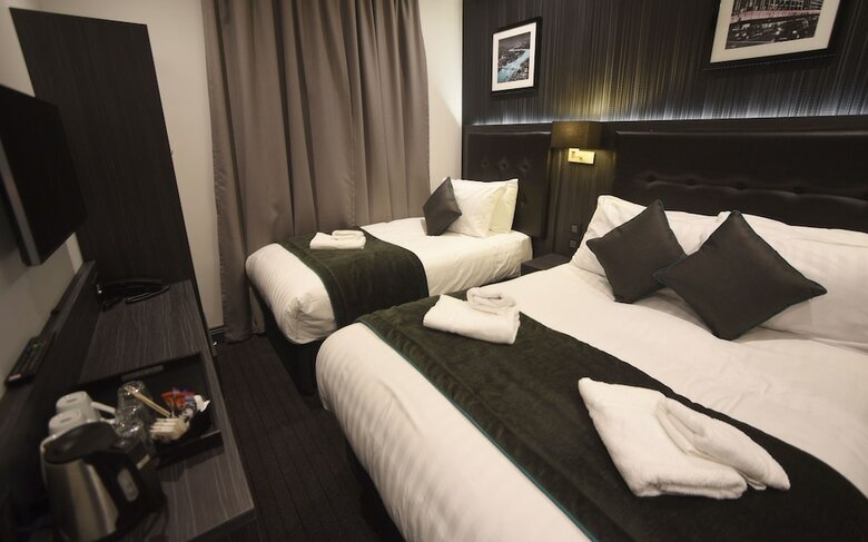 Hotel The Pack And Carriage London