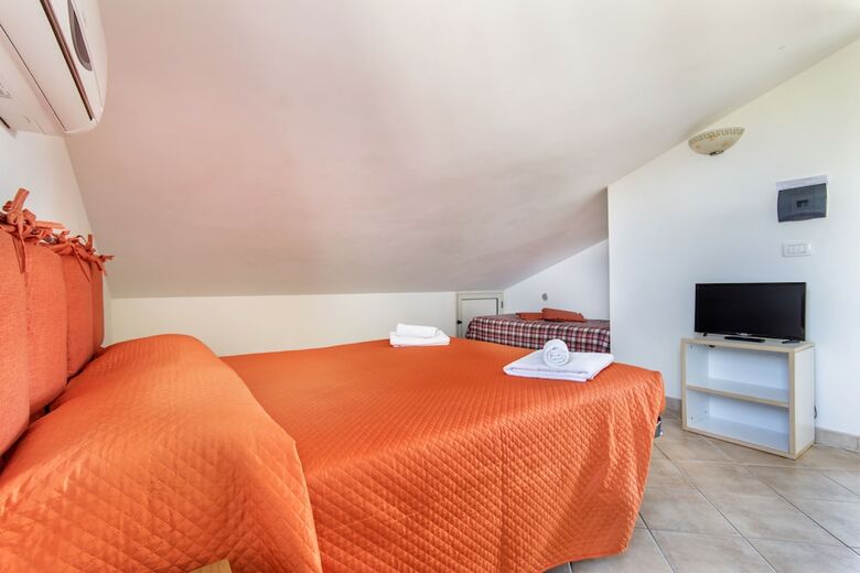 Apartamentos Paradise Beach