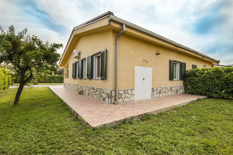 Apartamentos Paradise Beach