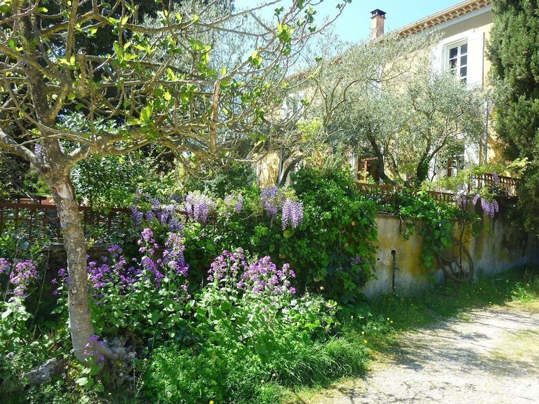 Le Fer En Ceze - G�te