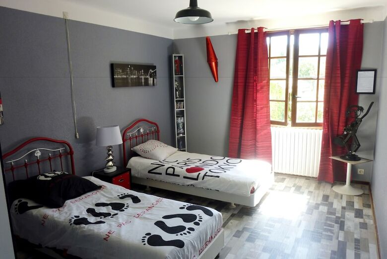 Le Fer En Ceze - G�te