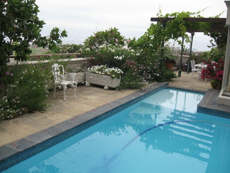 123 Ocean View Drive Apartment