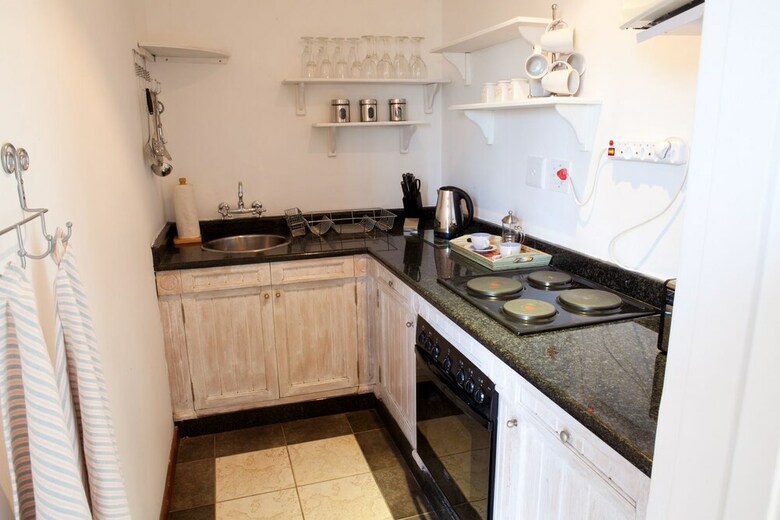 123 Ocean View Drive Apartment