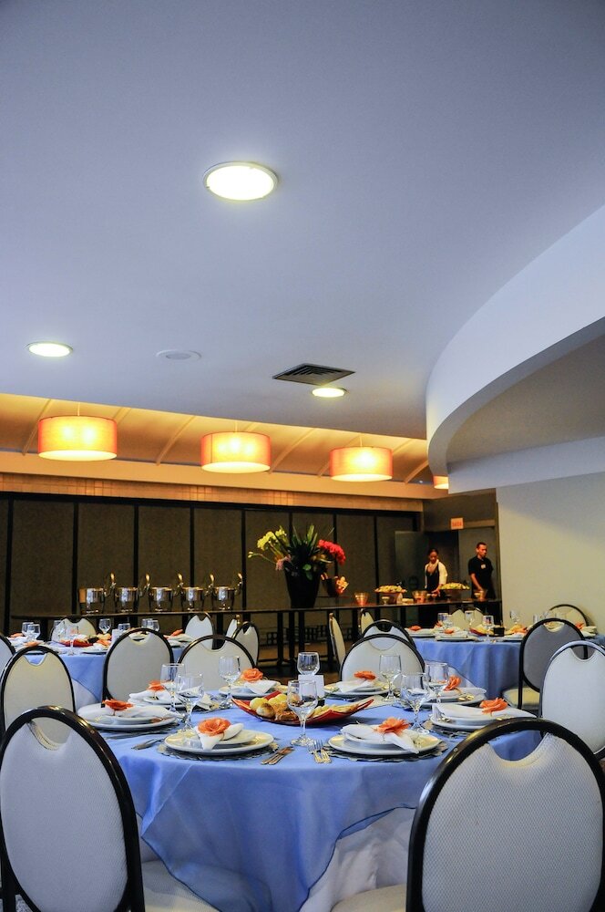 Hotel Boulevard Plaza