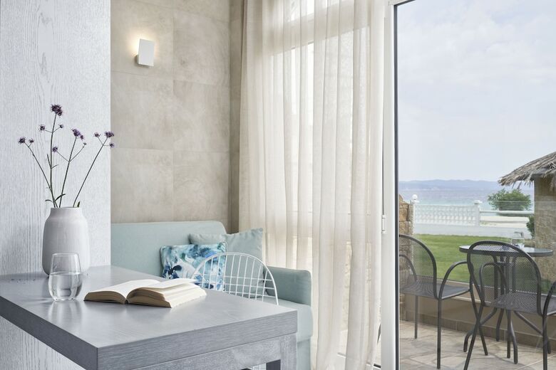 Hotel Antigoni Beach Resort