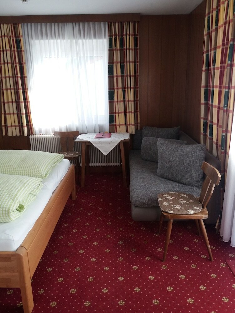 Hotel Sonnenhof Mieming Apartments & Zimmer