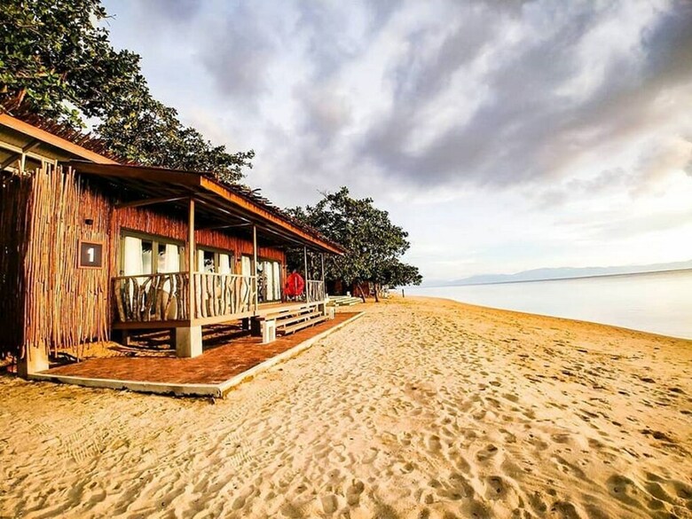Hotel Crusoe Cabins